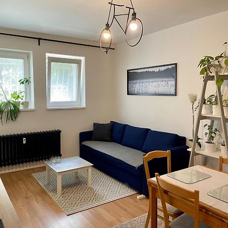 Cozy Self Check-In Apartment In Vibrant Ruzinov Area, Komarnicka 42, Μπρατισλάβα Εξωτερικό φωτογραφία